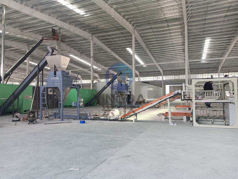 加工制作有机肥料时原料堆积发酵设备都有哪些?