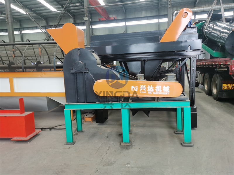 稻草之类的农作物需要使用到哪款有机肥粉碎设备?